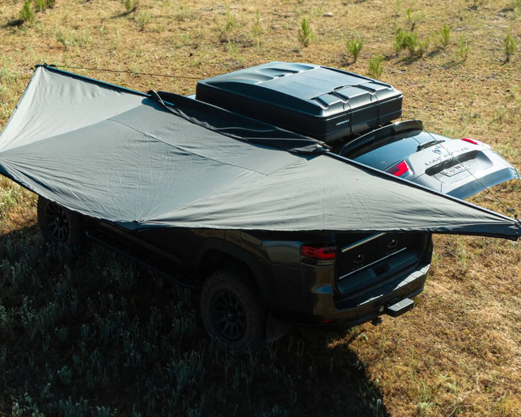 Ironman 4x4 DeltaWing 180° Vehicle Awning