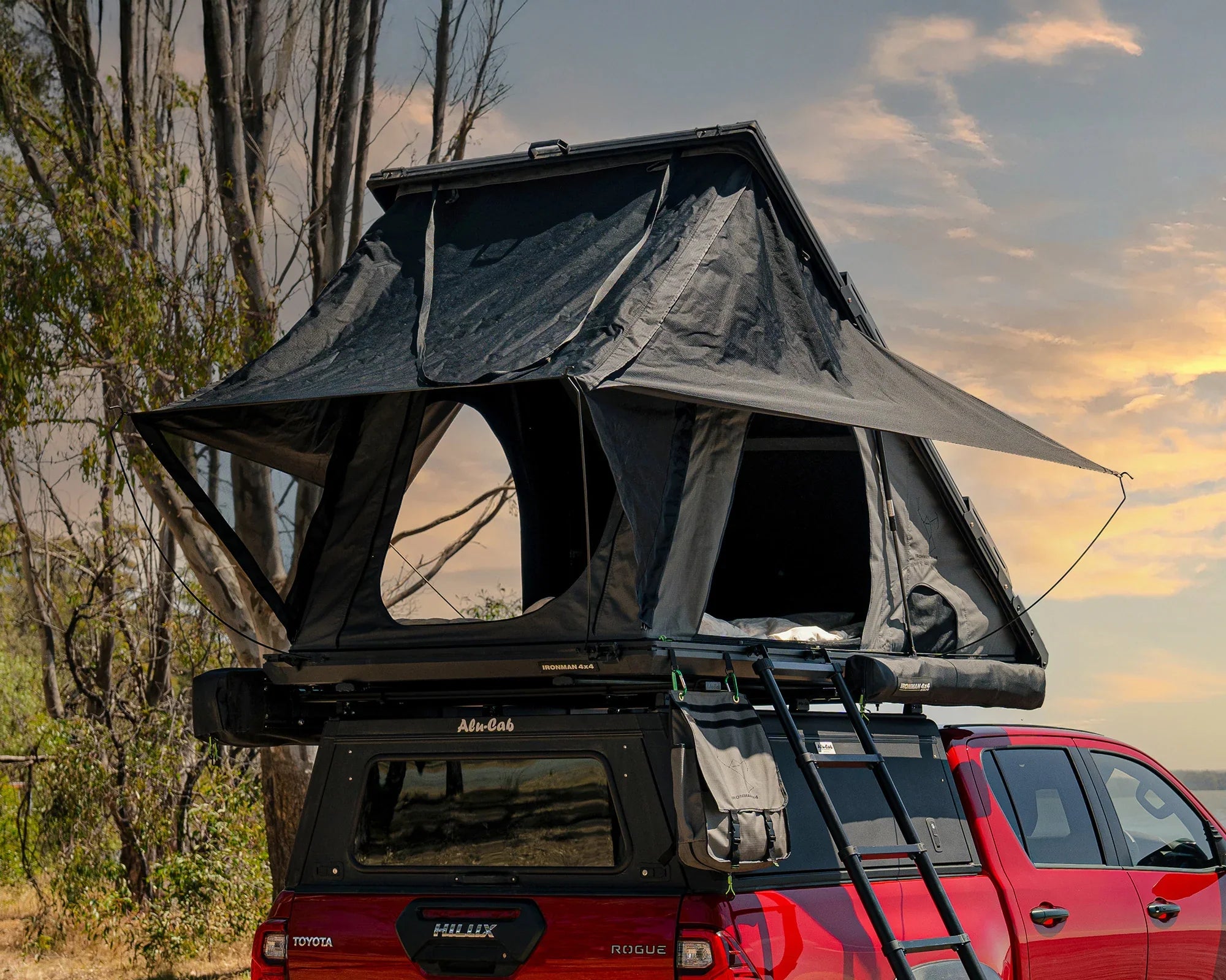 Ironman 4x4 Orion 1400 Vehicle Rooftop Tent